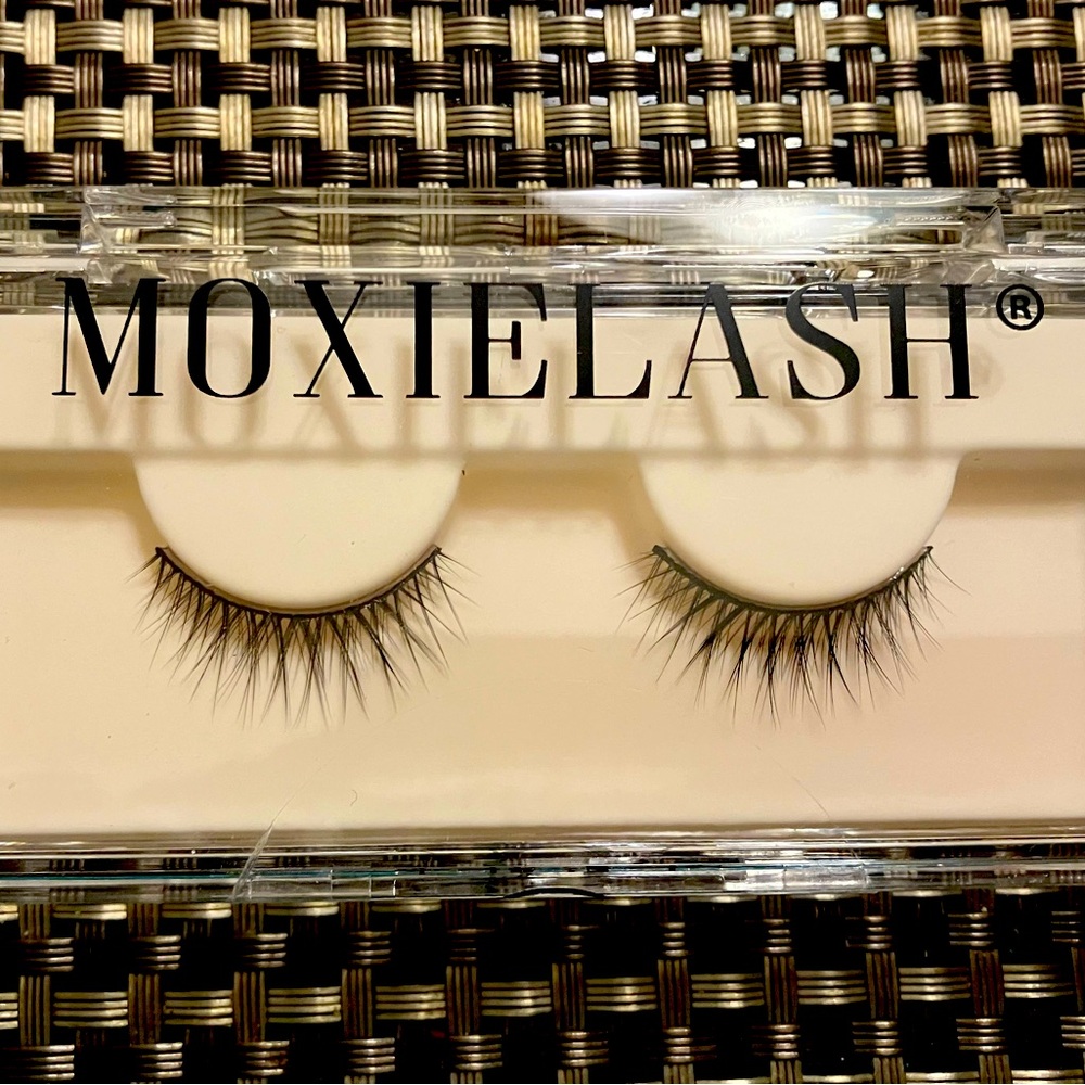 MoxieLash Lashies - Airy